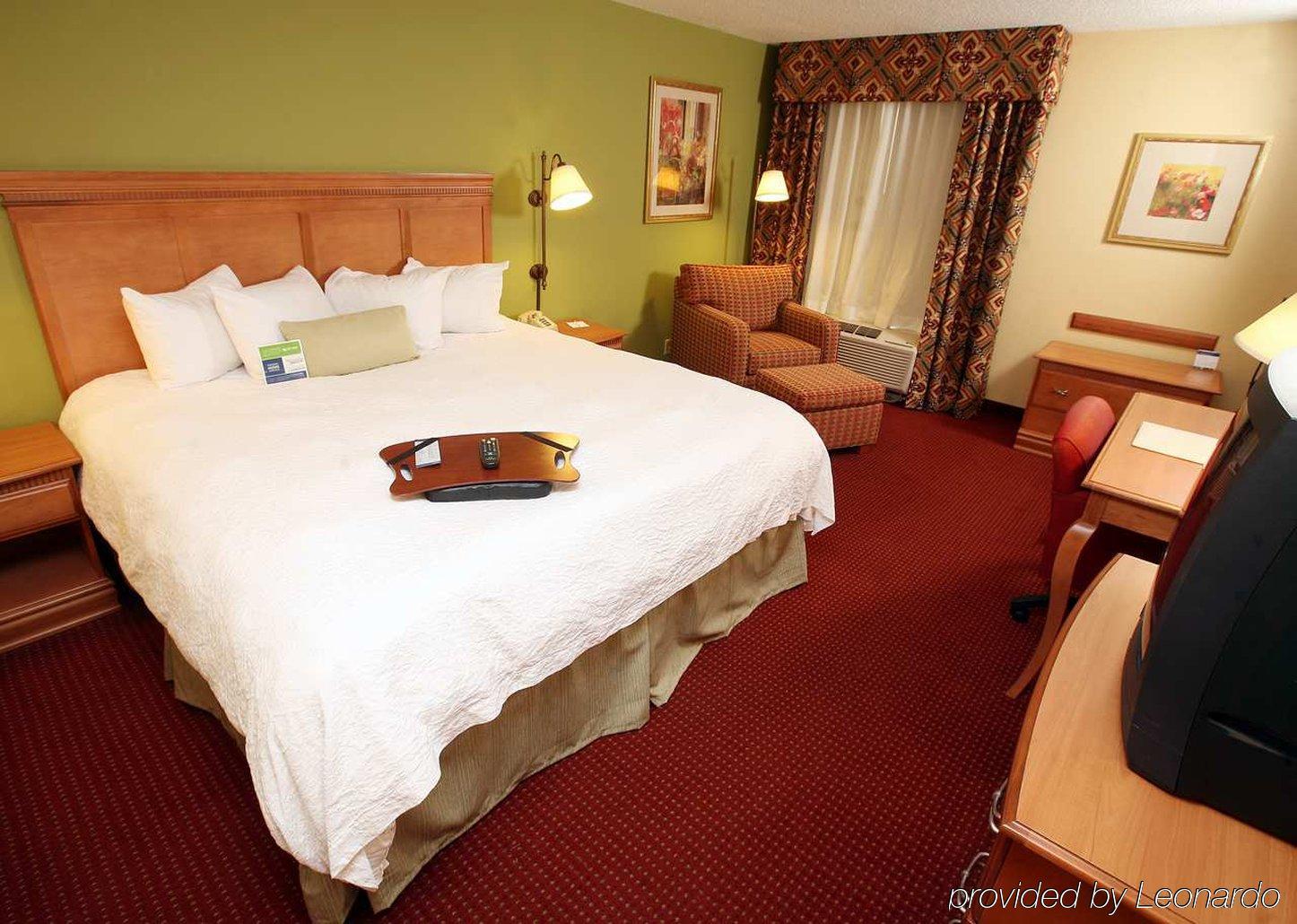 Hampton Inn Bardstown Bilik gambar