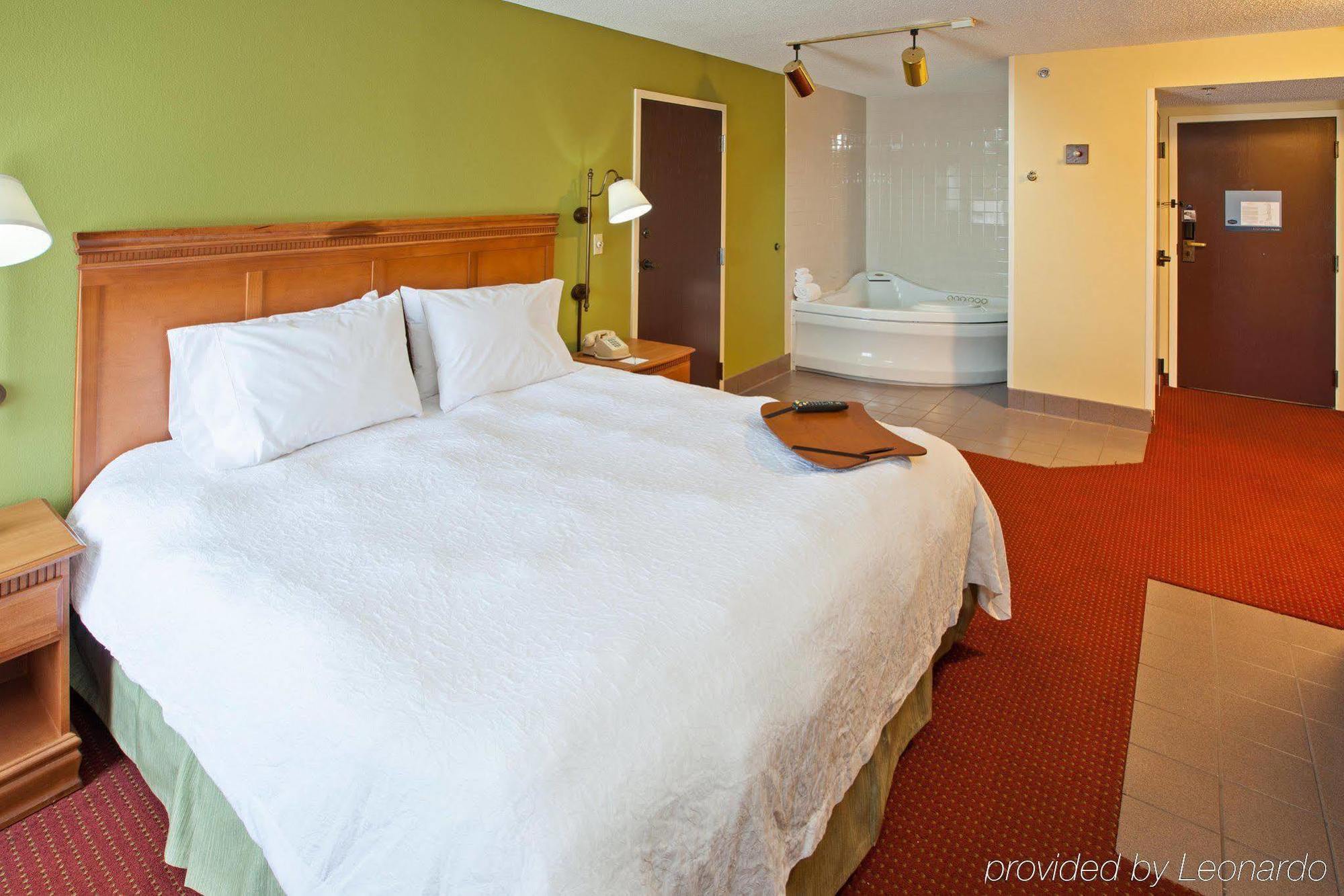 Hampton Inn Bardstown Bilik gambar